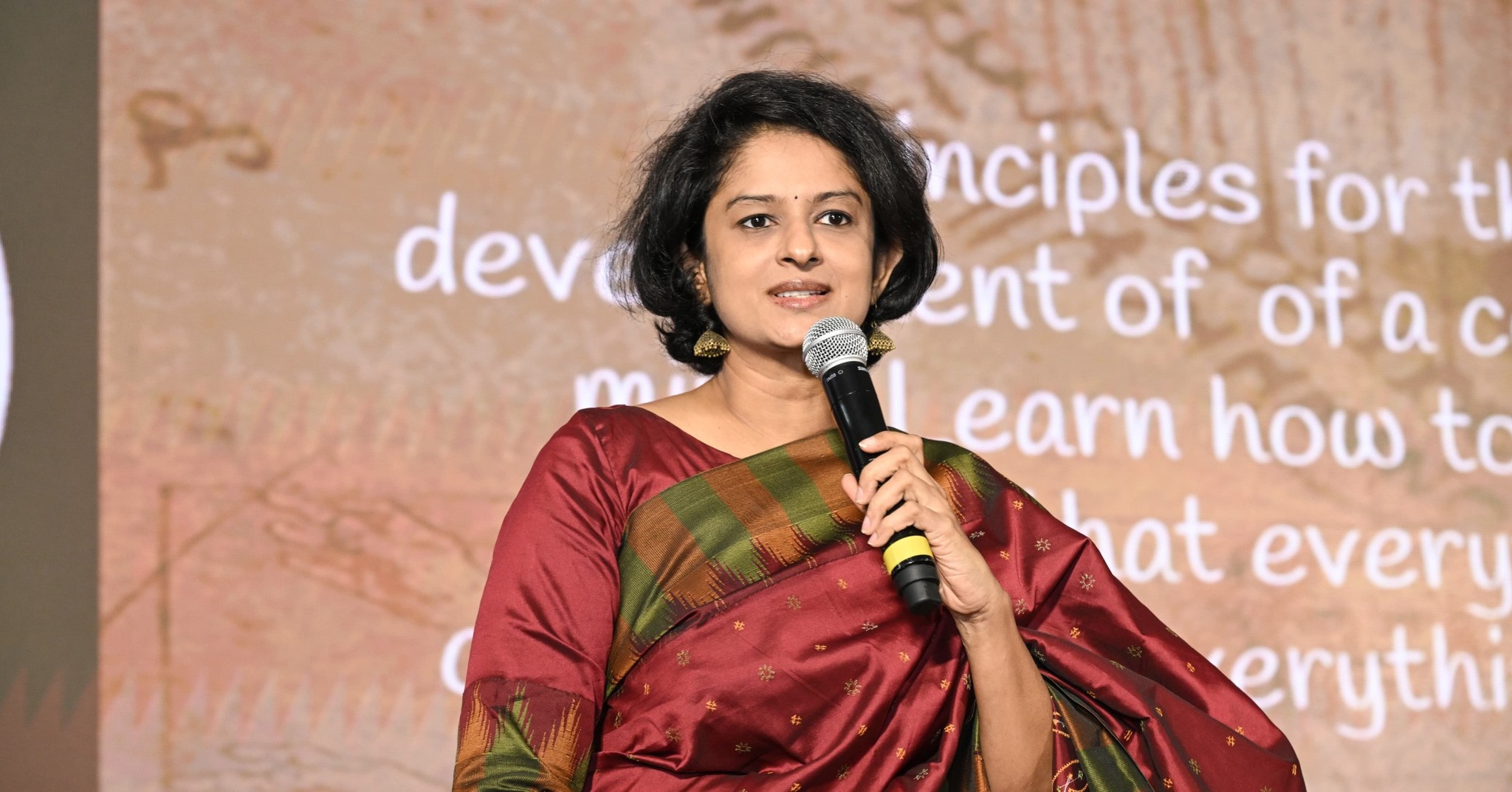 CSIR-NIIST was honoured to host Dr. K. Vasuki, IAS, Secretary, General Education Department, Government of Kerala, who delivered an inspiring Golden Jubilee Lecture on the theme “Purpose of Life” during the Grand Finale of the event