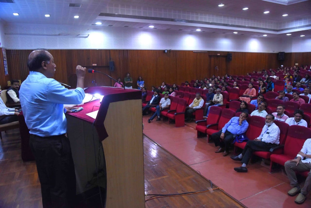 रोग निवारण और स्वास्थ्य प्रबंधन में हालिया रुझानों (एनएस-डीपीएचएम -2022) पर 14-15 दिसंबर 2022 को दो दिवसीय राष्ट्रीय संगोष्ठी का समापन समारोह