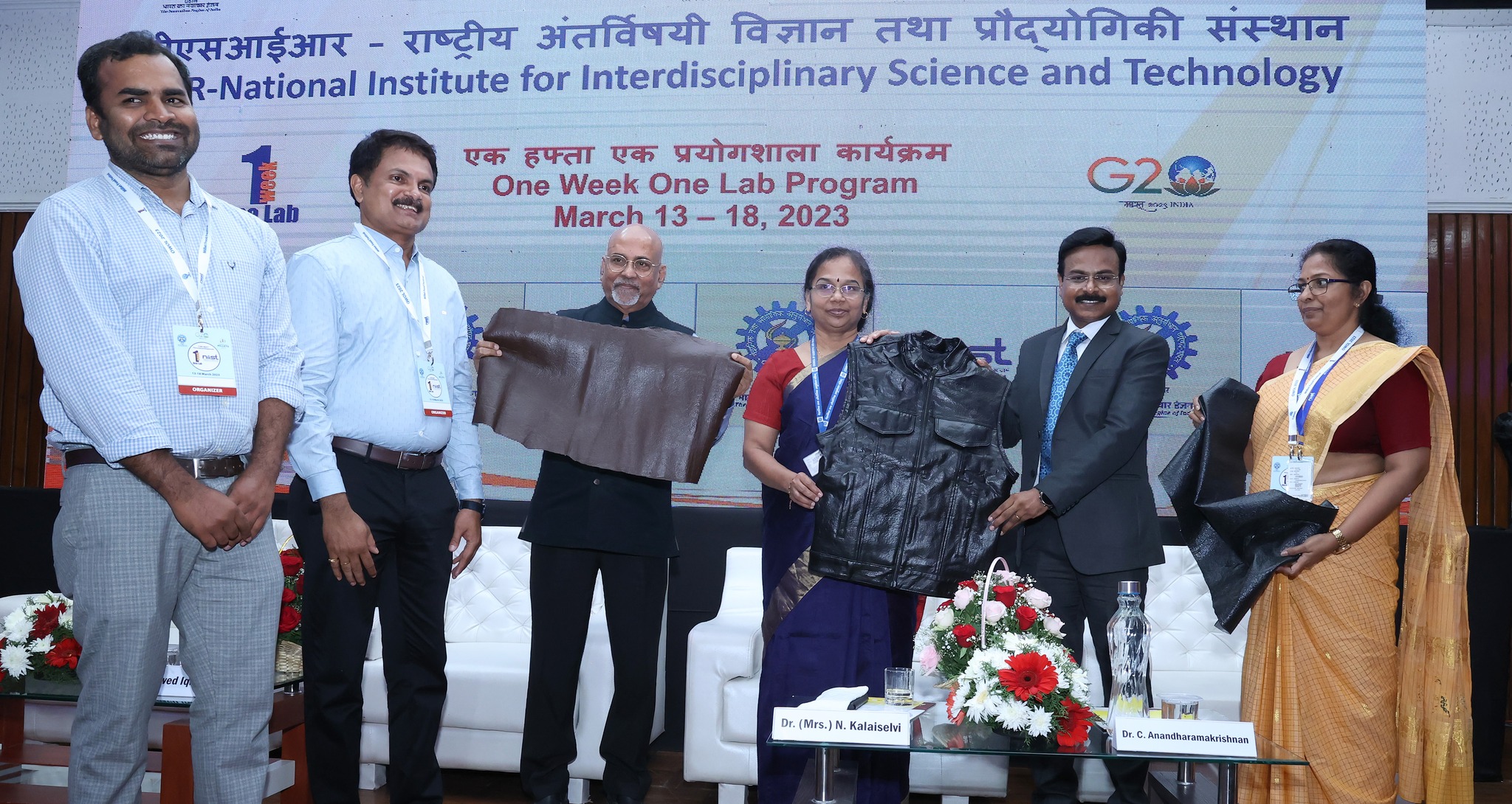 Dr. (Mrs) N. Kalaiselvi (Secretary, DSIR and Director General, CSIR)  inaugurating the One Week One Lab program at CSIR-NIIST