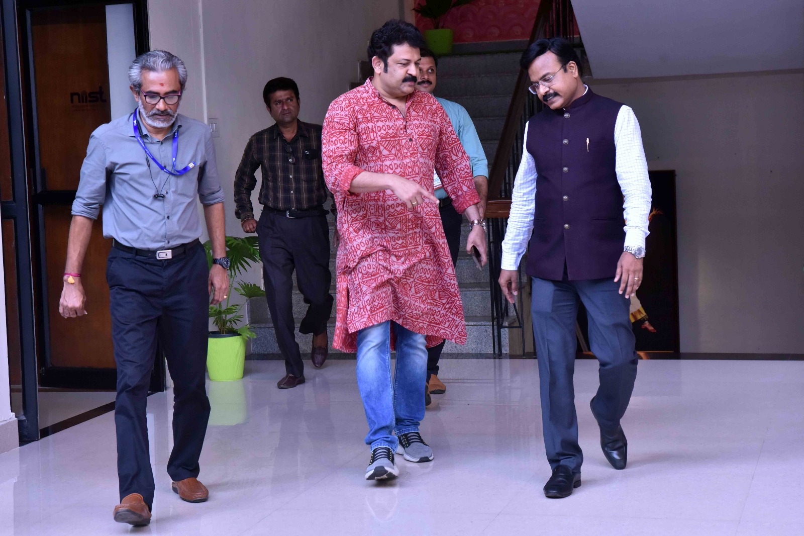 പ്രശസ്ത നടൻ ശ്രീ. കൃഷ്ണ കുമാർ CSIR-NIIST സന്ദർശിക്കുകയും OWOL പ്രോഗ്രാമിലും മില്ലറ്റ് ഫെസ്റ്റിവലിലും പങ്കെടുക്കുകയും ചെയ്തു
