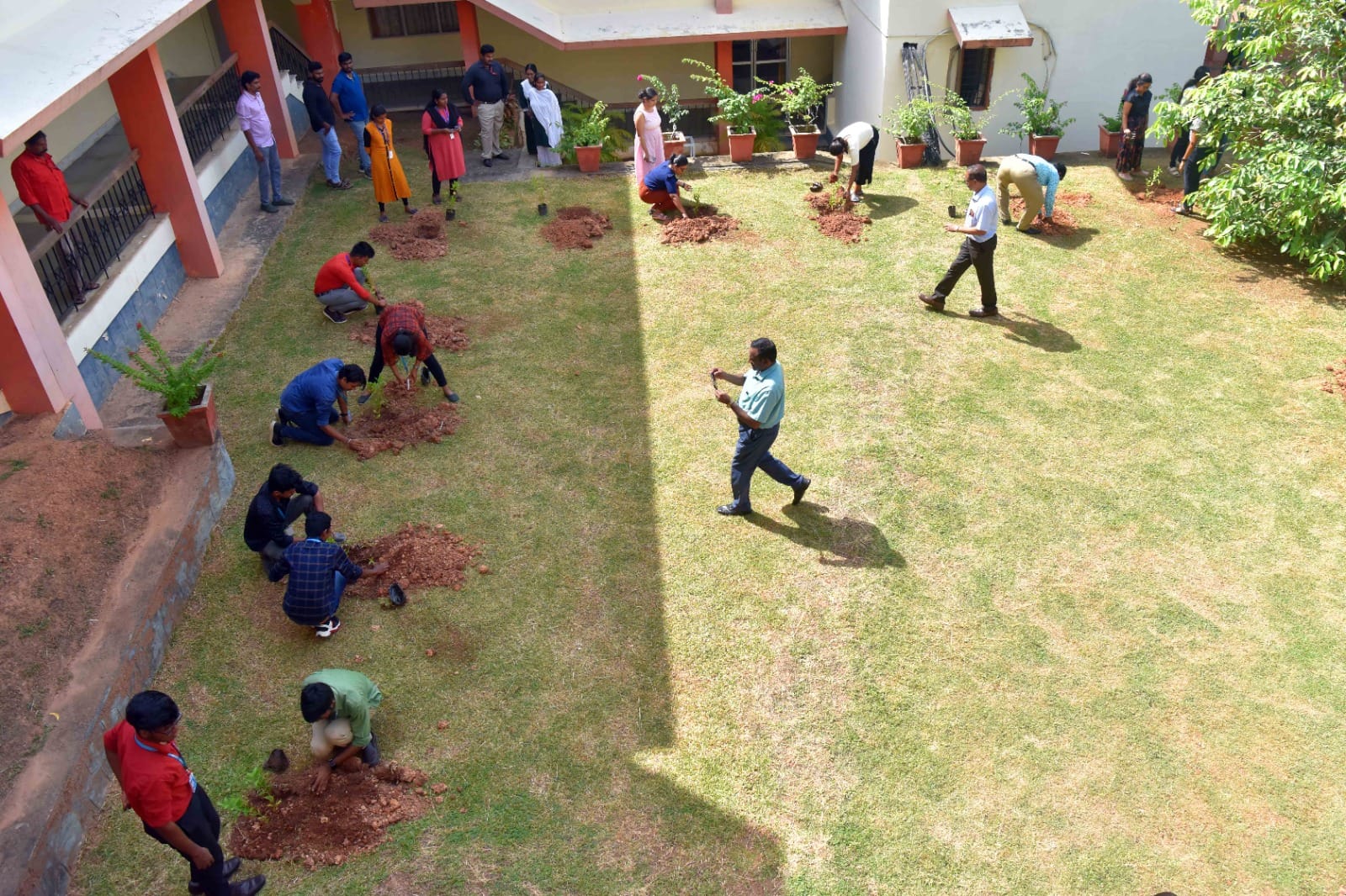 CSIR-NIIST-ലെ ഇക്കോ ക്യാമ്പസ് പ്രവർത്തനം നാലാം ഘട്ടം - 2023 ജൂൺ 22-ന് Tata ElXsi-യുടെ പിന്തുണയോടെയുള്ള ഒരു CSR സംരംഭം