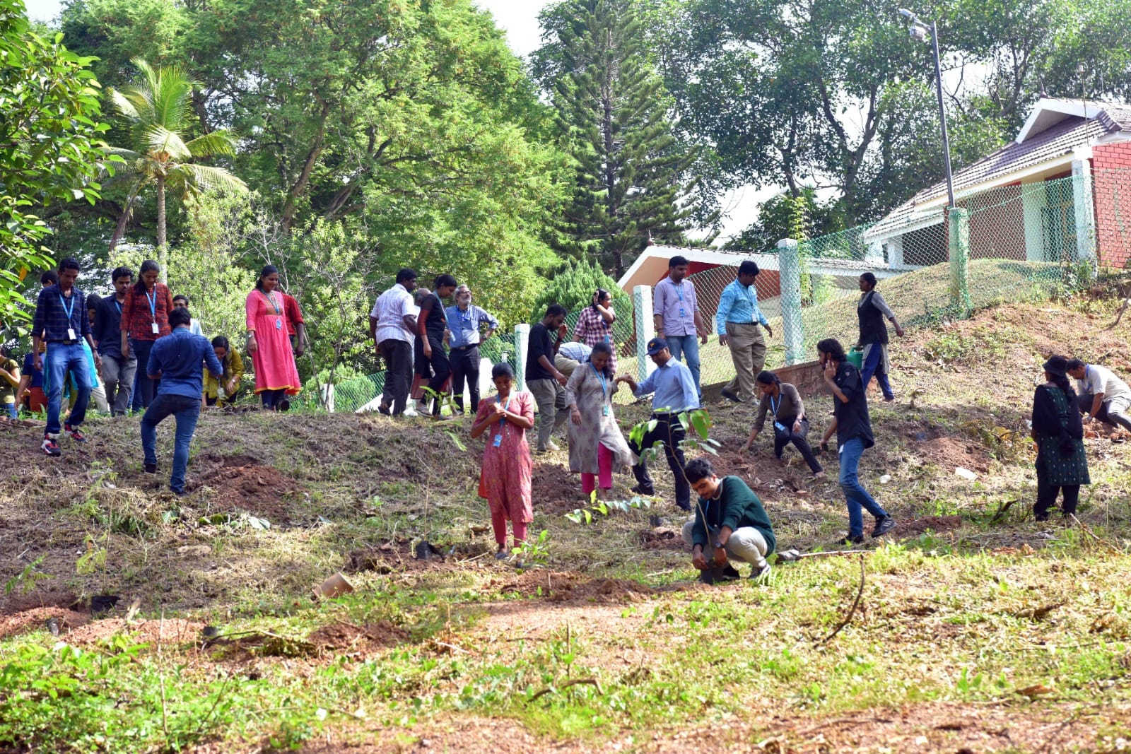 CSIR-NIIST-ലെ ഇക്കോ ക്യാമ്പസ് പ്രവർത്തനം നാലാം ഘട്ടം - 2023 ജൂൺ 22-ന് Tata ElXsi-യുടെ പിന്തുണയോടെയുള്ള ഒരു CSR സംരംഭം