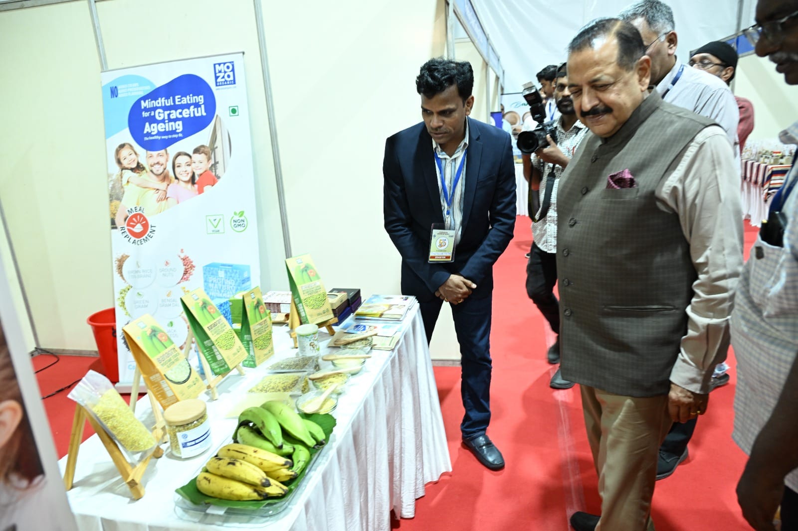 Dr. Jitendra Singh, Hon’ble Minister of Science & Technology, inaugurated the CSIR-NIIST Startup Expo