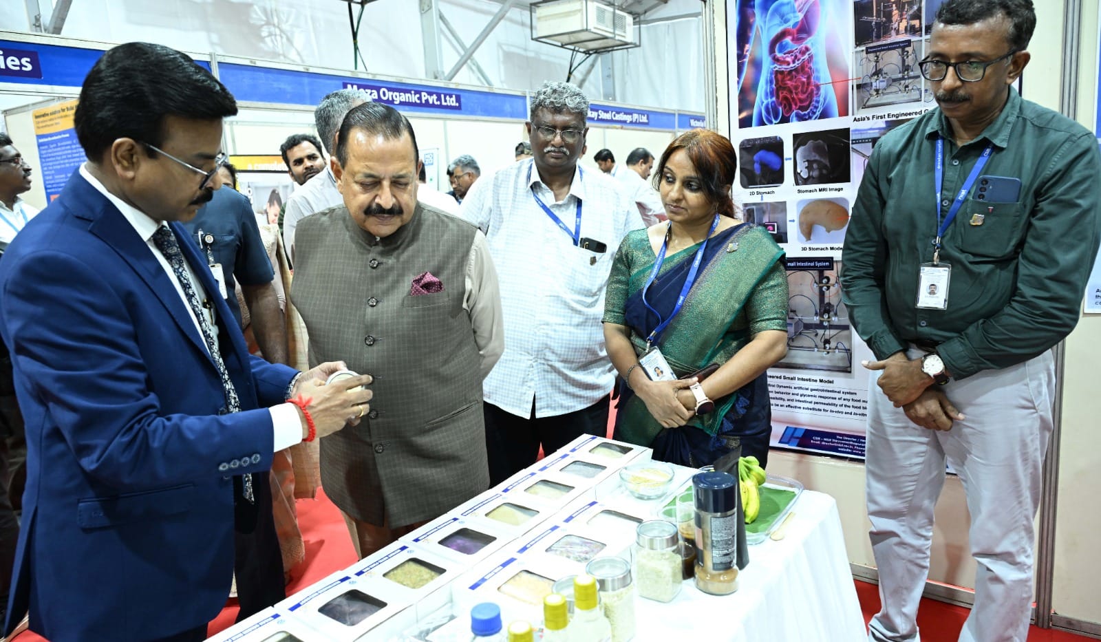 Dr. Jitendra Singh, Hon’ble Minister of Science & Technology, inaugurated the CSIR-NIIST Startup Expo