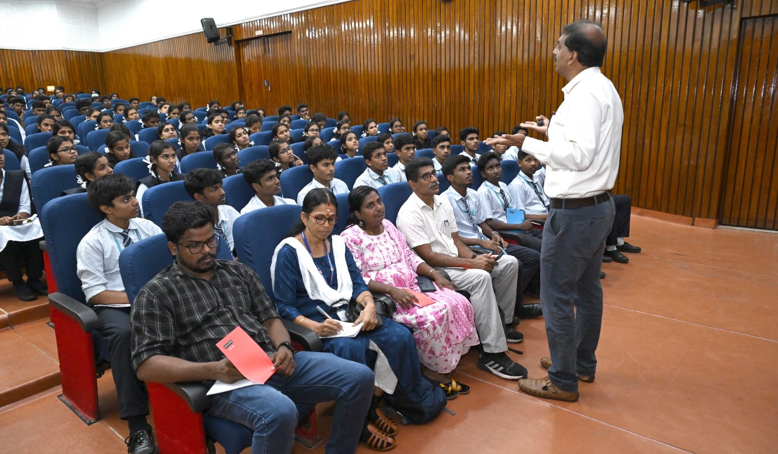 Dr. C. Anandharamakrishnan, Director CSIR-NIIST, inaugurated Jigyasa Science Outreach Program organized for students of five Jawahar Navodaya Vidyalayas at CSIR-NIIST