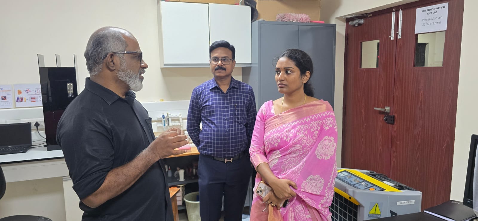 Smt. Laya Maddur IAS, Hon'ble Secretary for Science, Technology and Climate Change, Government of Assam visited the newly created Showcase and R&D facilities at CSIR-NIIST