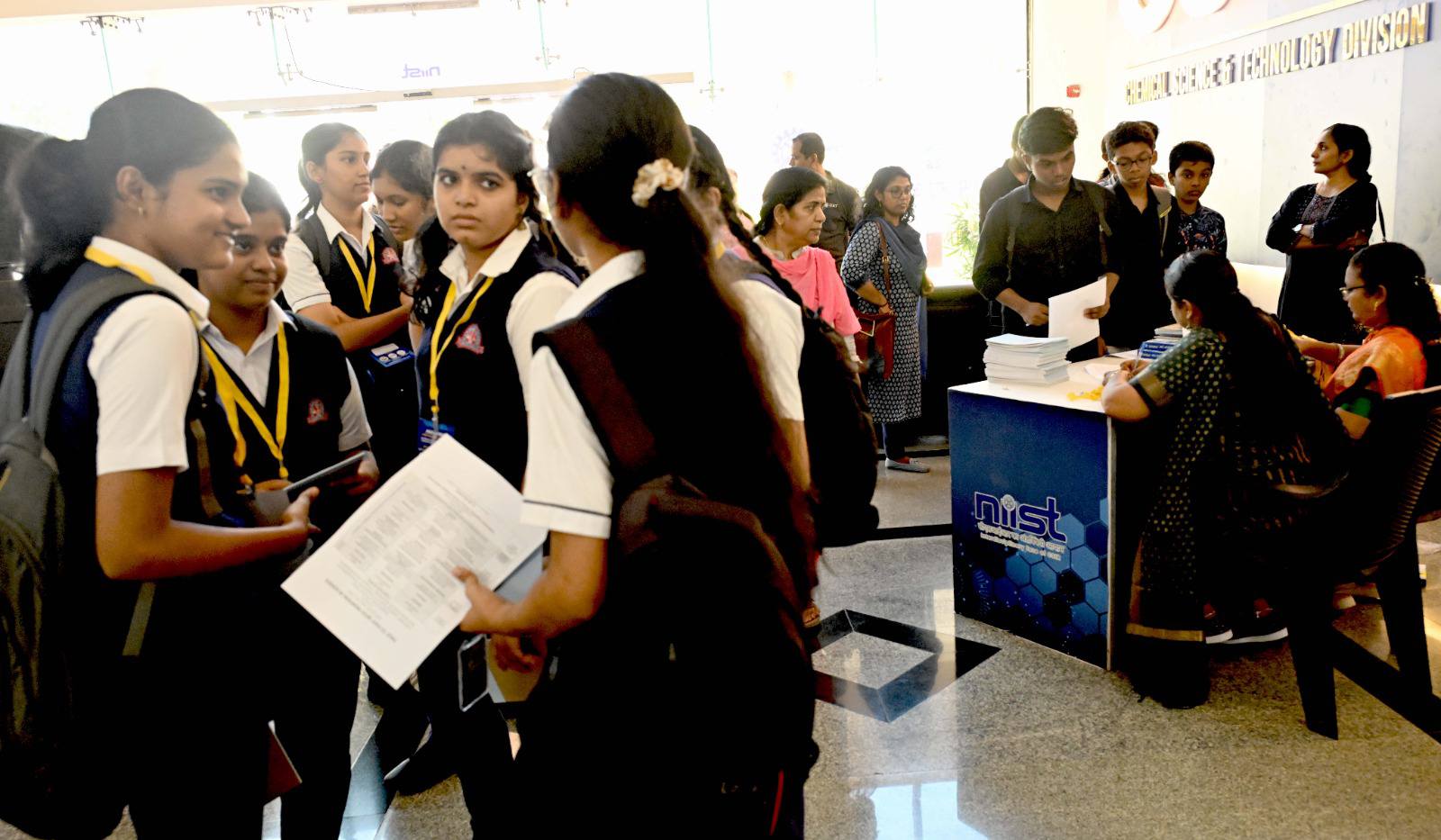 Dr. C. Anandharamakrishnan, Director of CSIR-NIIST, inaugurated "Face to Face with Frontiers in Science", a four-day Science Interaction Program