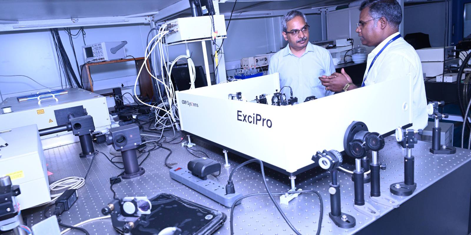 Glimpses from the visit of Prof. Venu Gopal Achanta, Director, CSIR-NPL to our institute