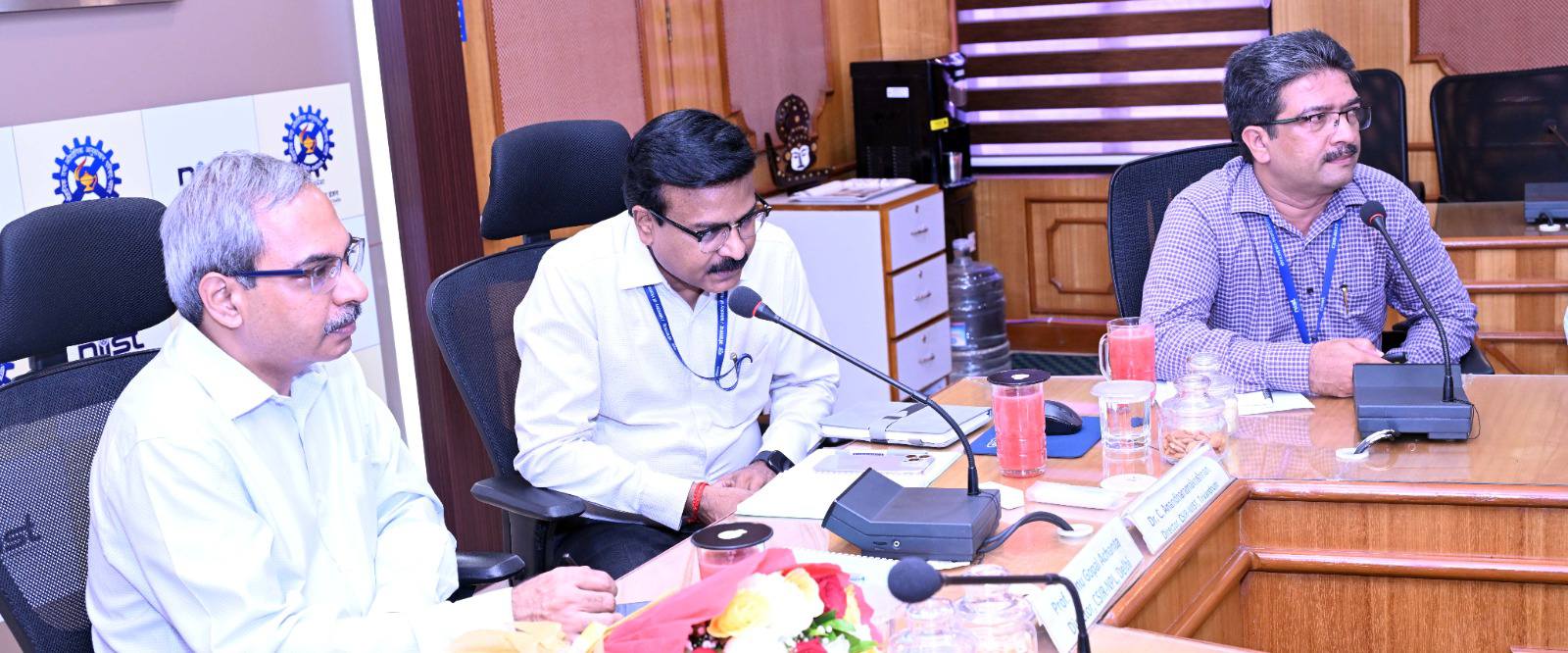 Glimpses from the visit of Prof. Venu Gopal Achanta, Director, CSIR-NPL to our institute