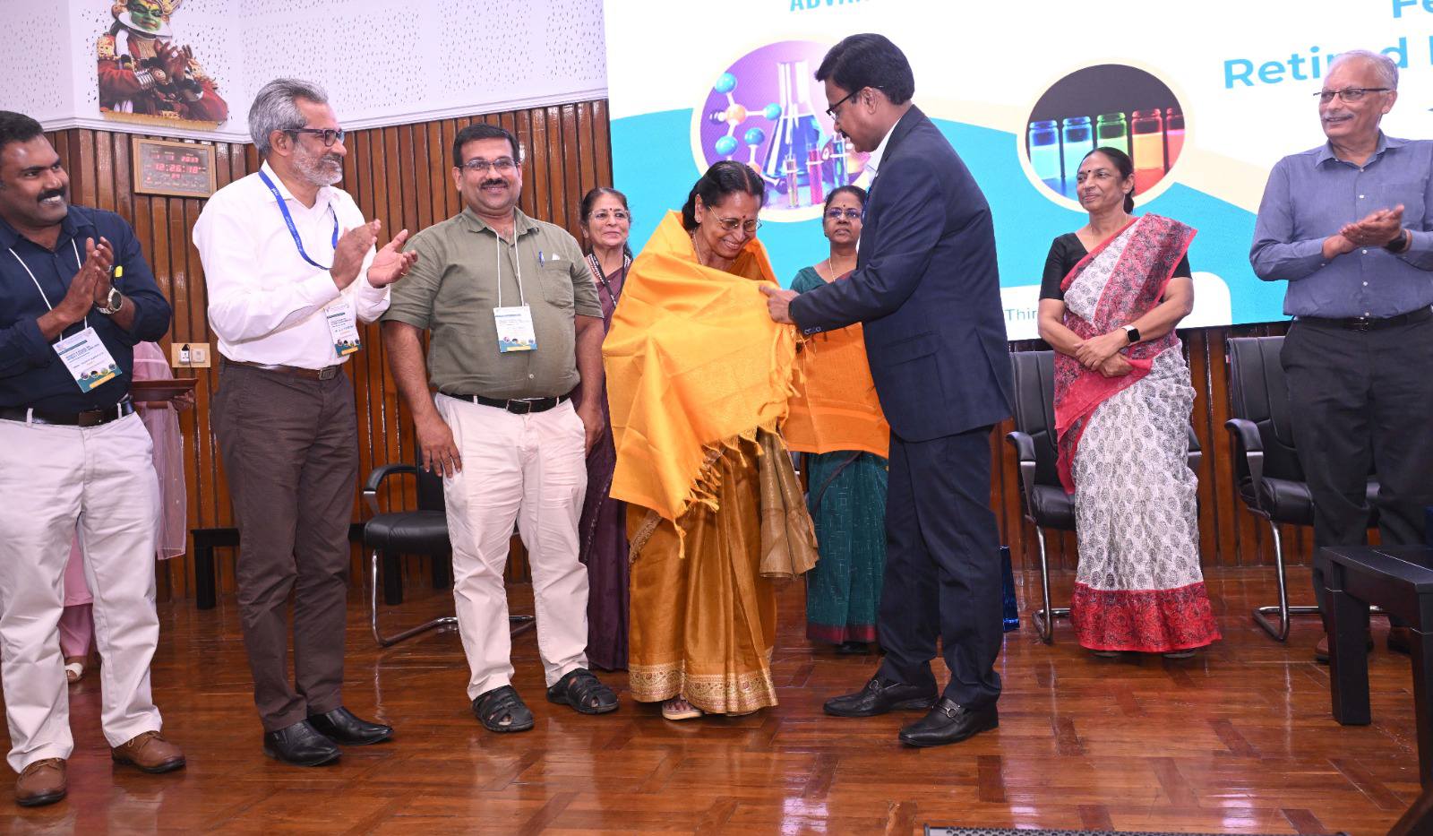 As part of the Golden Jubilee Conclave and the National Conference on Advances in Organic and Materials Chemistry (AOMC 2025), CSIR-NIIST proudly honoured the retired staff members of the Chemical Sciences and Technology Division