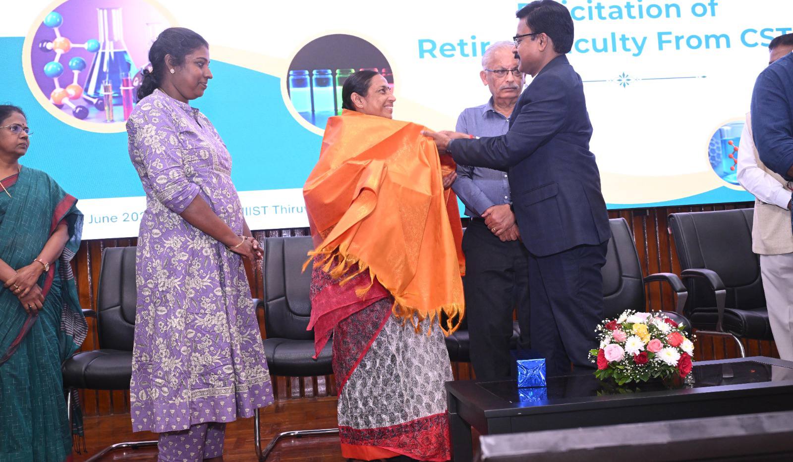 As part of the Golden Jubilee Conclave and the National Conference on Advances in Organic and Materials Chemistry (AOMC 2025), CSIR-NIIST proudly honoured the retired staff members of the Chemical Sciences and Technology Division