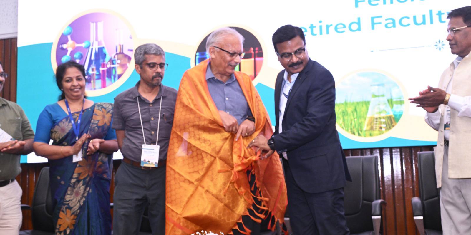 As part of the Golden Jubilee Conclave and the National Conference on Advances in Organic and Materials Chemistry (AOMC 2025), CSIR-NIIST proudly honoured the retired staff members of the Chemical Sciences and Technology Division