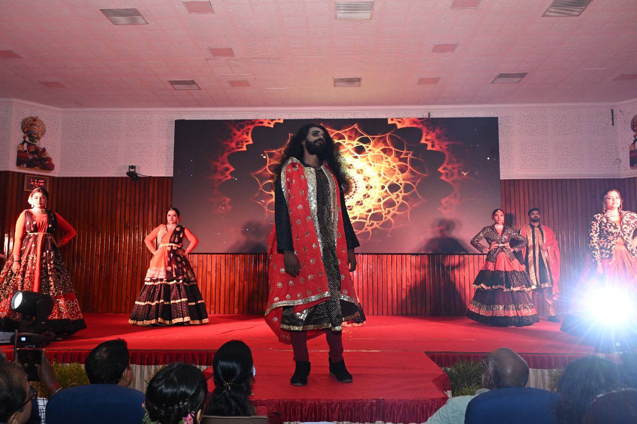 Theyyam-Themed, Indo-Western Themed and Flower-Themed Fashion Show @ CSIR-NIIST as part of Ponnonam @ 50